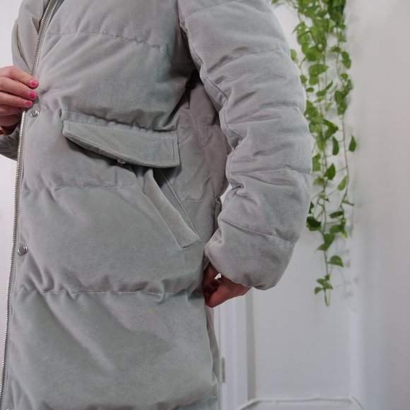 Long Super warm winter voat with beautiful faux fur collar - Picture 10 of 15